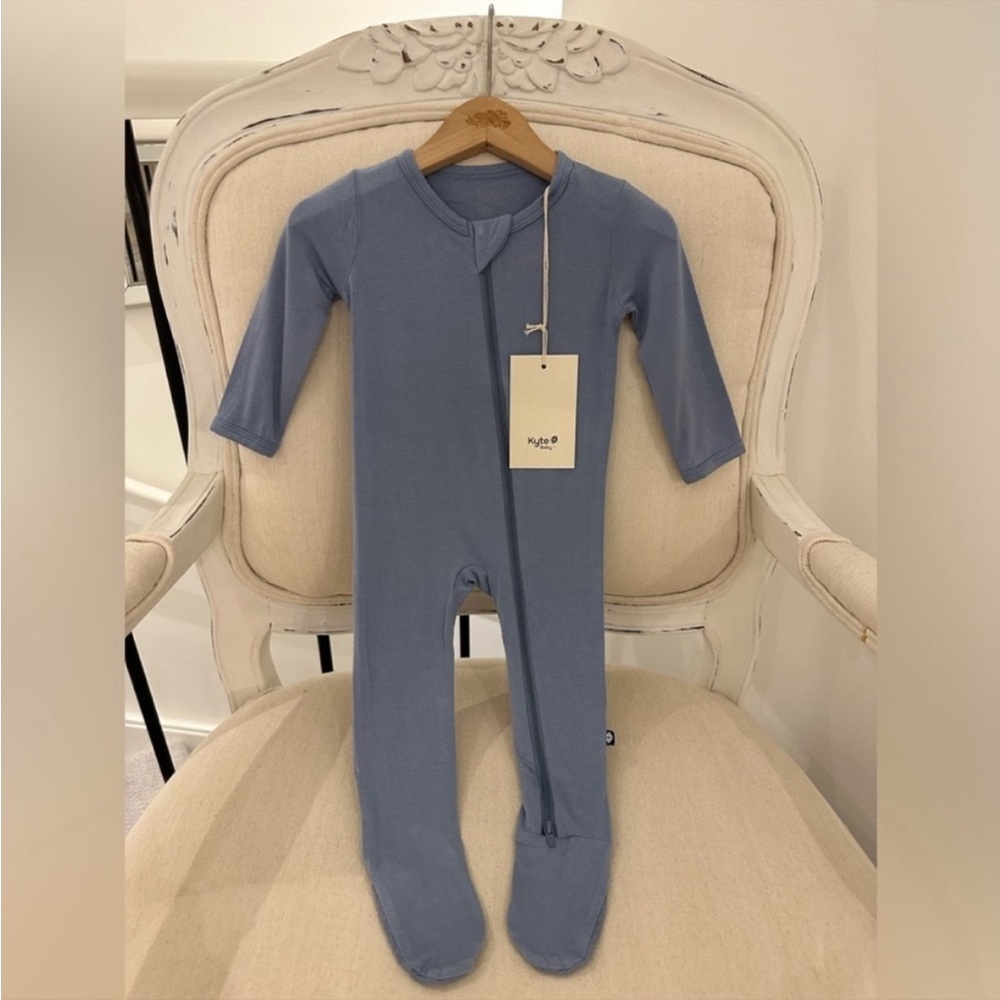 Kyte Baby 12~18 Mth Bamboo Zippered Footie NWT